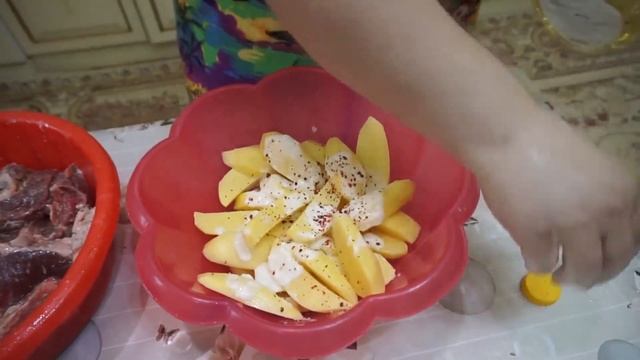 Вырезка С Картошкой В Духовке Рецепт Новруза смотреть онлайн