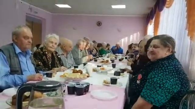 Товарищ МАКСИМ Сурайкин посетил славный город на Волге смотреть онлайн