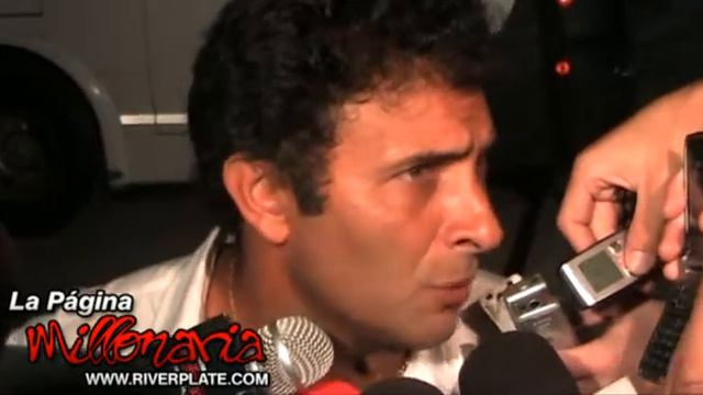 Leonardo Astrada dialoga con la prensa luego del empate ante Gimnasia смотреть онлайн