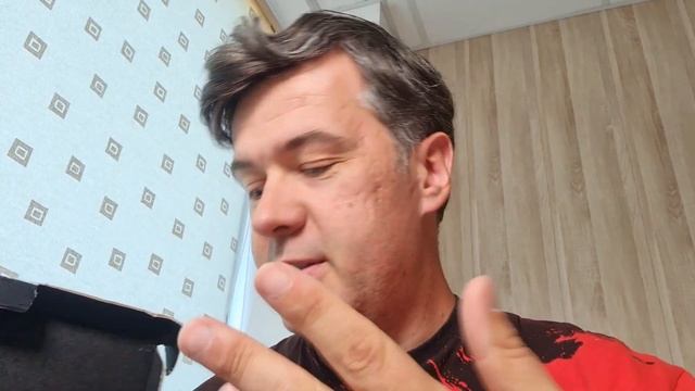 Unboxing Youtube Silver Play Button... смотреть онлайн