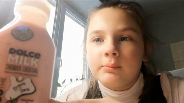 ПОДАРКИ ОТ ОДНОКЛАССНИКОВ И ОТ ГУБЕРНАТОРА НА НОВЫЙ ГОД/Распоковка смотреть онлайн