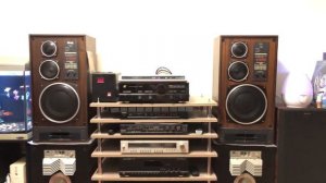 Sansui s-65 vs Radiotehnika s-90d