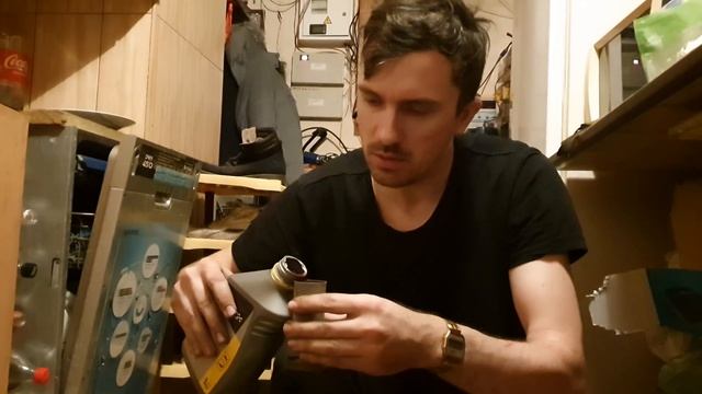 Запуск электростанции АБ-0.5-П/30 1968 года после многолетнего простоя. Как обычно, в квартире! смотреть онлайн