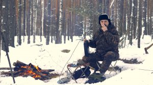 Зима, лес, костёр, Карат, Vertex VX-1210, Yaesu FT-817, Xiegu G90, QRP 3.7 MHz.