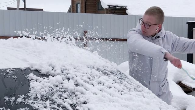 Как почистить машину зубной щёткой ? смотреть онлайн
