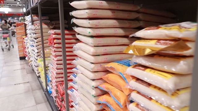 Цены на продукты и одежду в Сингапуре. H&M и FairPrice смотреть онлайн