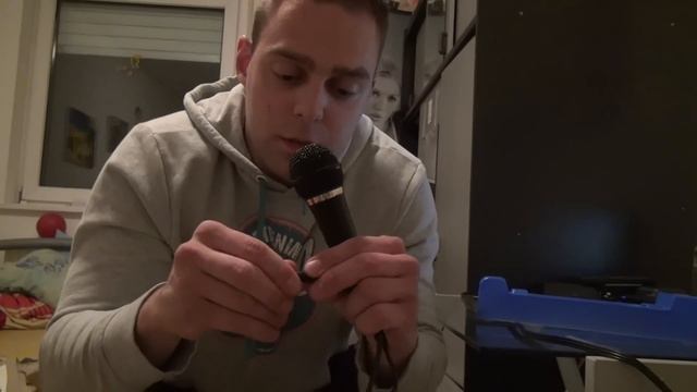 Sony F V220 Microphone Unboxing Video смотреть онлайн
