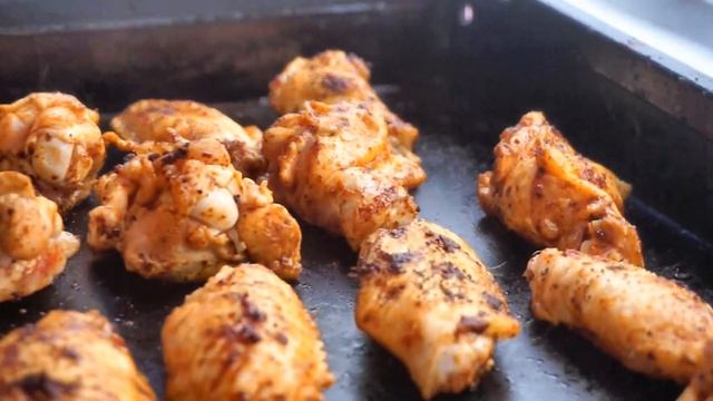 Redneck Chicken Wings 2.0 On The Blackstone Griddle смотреть онлайн