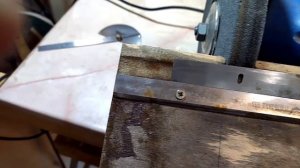 Простое приспособление для Заточки Ножей Рейсмуса и Фуганка.