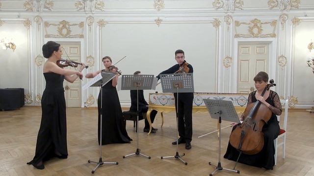 A. VIVALDI: «L'Estro Armonico» Concerto for 2 Violins Op.3/8 RV 522 [II. Larghetto], VivaMuse смотреть онлайн