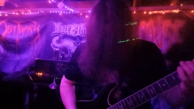 Schecter evil twin c1 s sls ht (jamming out) new riffage смотреть онлайн