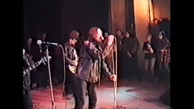 ГРАЖДАНСКАЯ ОБОРОНА - ДК 40 Лет Октября (Москва 17.11.1995) смотреть онлайн