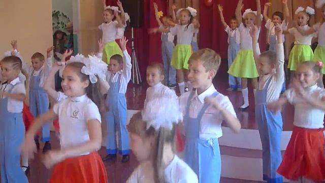 День учителя танец начальная школа ОШ№13 г.Белозёрское смотреть онлайн