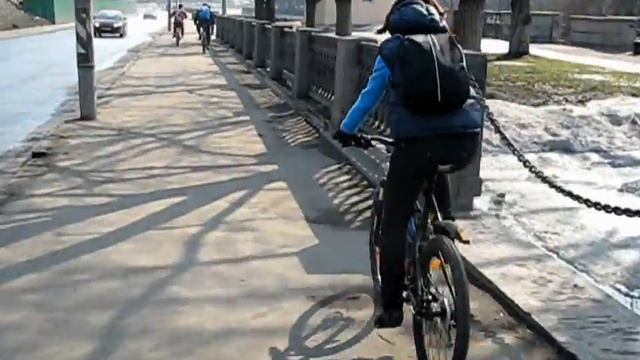 Весенняя велопрогулка на велосипедах смотреть онлайн