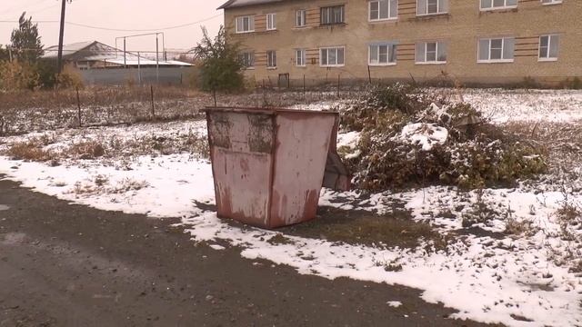 На вторых мусор вывозят смотреть онлайн
