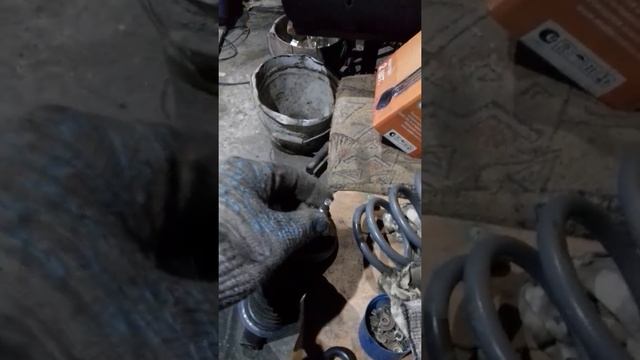 стук задней правой стойки ваз 2110..приора...решение смотреть онлайн