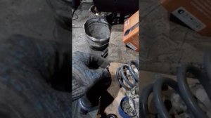 стук задней правой стойки ваз 2110..приора...решение