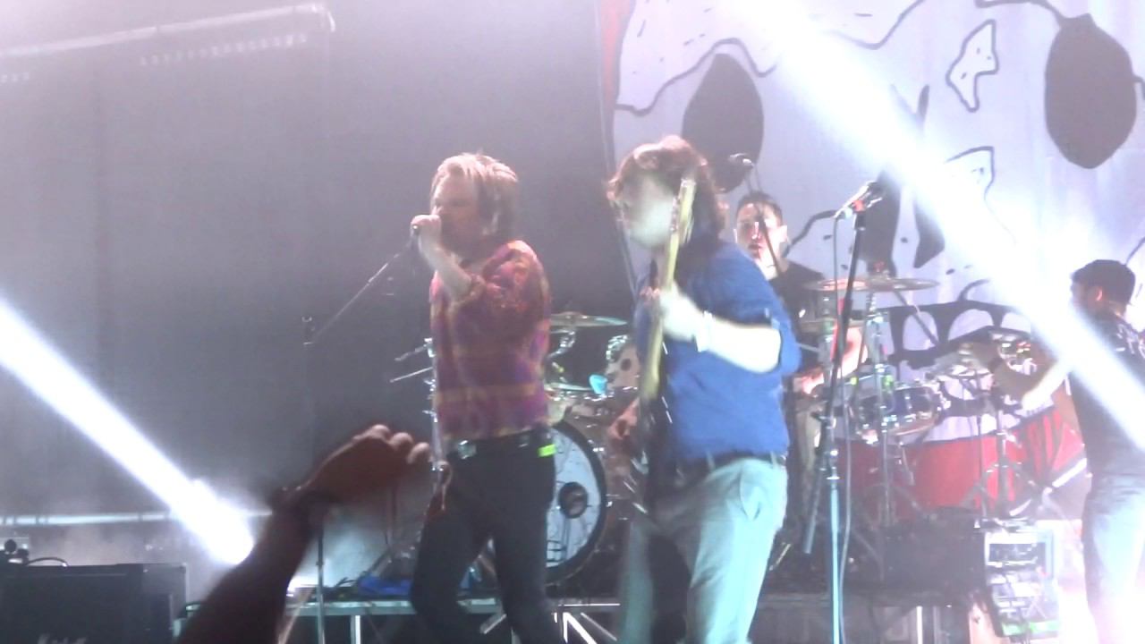 Enter Shikari - Enter Shikari + Mothership (live in Krasnodar) смотреть онлайн