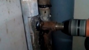 Сверлим трубу коронкой по металлу