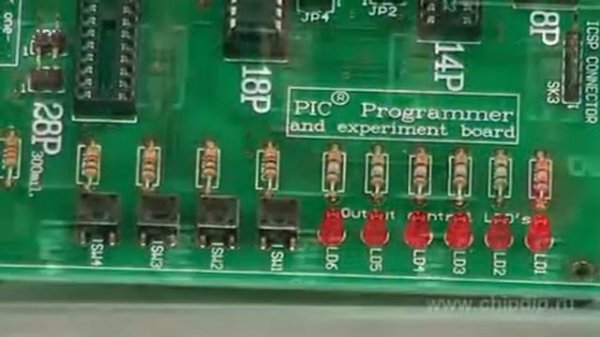 VM111 программатор для Microchip FLASH PIC микроконтроллеров