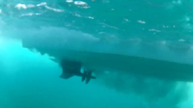 IPS under water смотреть онлайн