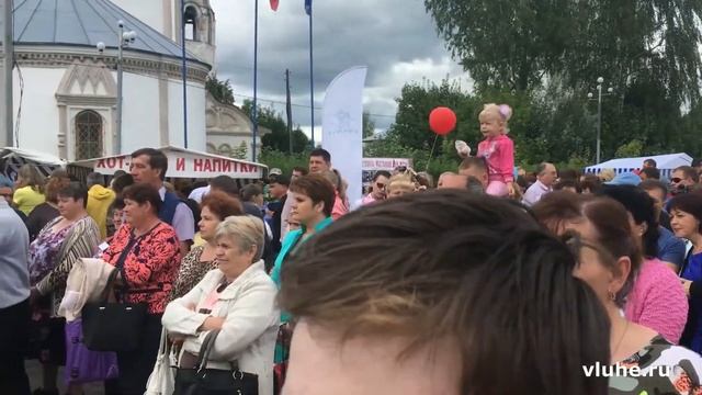 Песню «Ой, на горке калина» исполняет Лухский народный хор «Долинушка». смотреть онлайн