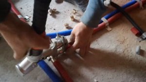 Гидравлический инструмент TIM pex, в работе