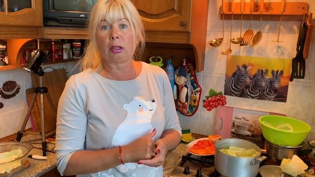 ГОТОВЛЮ ОБЕД, ВЫБИРАЕМ МАСКУ, СОБИРАЕМСЯ В ДОРОГУ | Arina Belaja смотреть онлайн