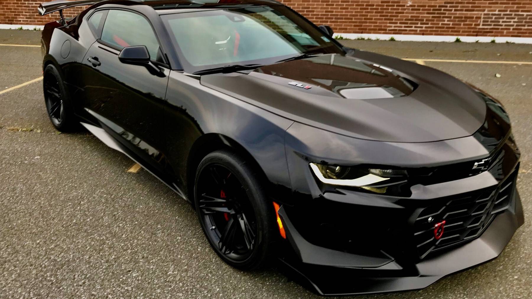 С аукциона Chevrolet Camaro 6.2 MT ZL1 восстановление  IN 19 MINS OR LESS