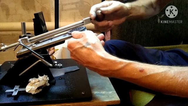 Заточка решетки от мясорубки и ответ на часто задаваемый вопрос... смотреть онлайн