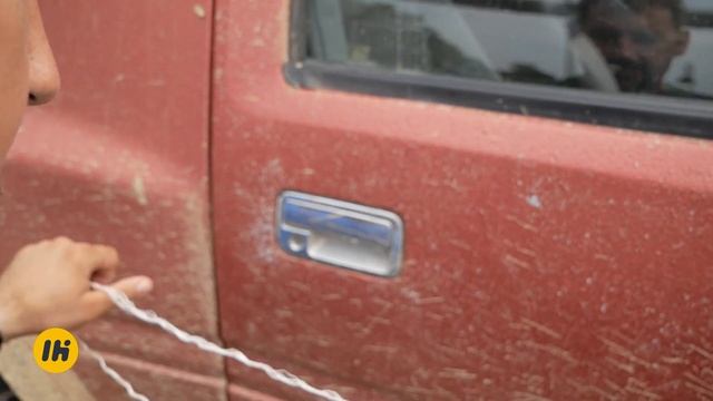 ЛАЙФХАК | КАК ОТКРЫТЬ МАШИНУ БЕЗ КЛЮЧЕЙ смотреть онлайн