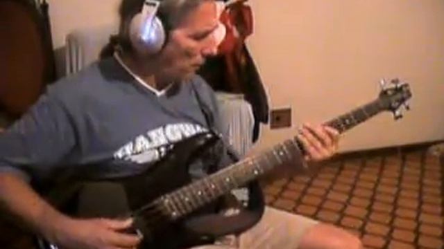 who'll stop the rain_ccr-cover -bass смотреть онлайн