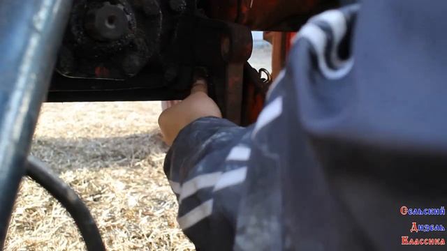 Трактор Т-25 Заводские пальцы продольных тяг (2019) смотреть онлайн