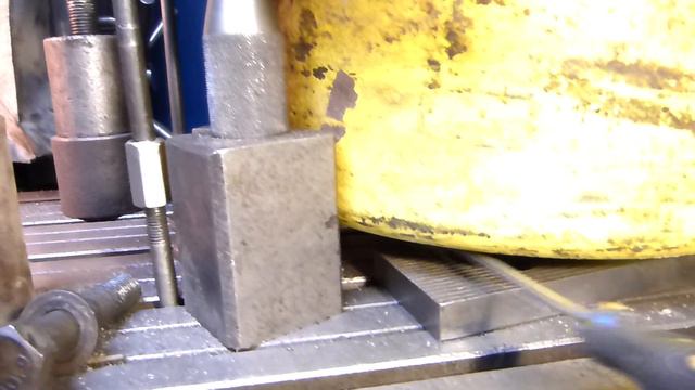 Реставрація поворотного кулака John Deere смотреть онлайн