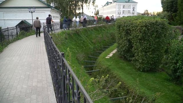 Дивеево. Святая Богородичная Канавка смотреть онлайн