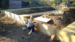 Мелкозаглубленный ленточный фундамент своими руками.