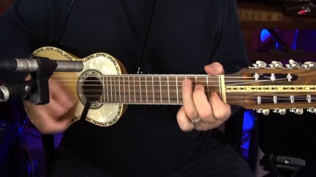 Unique (and VERY Cool) Soprano Guitar/Charango смотреть онлайн