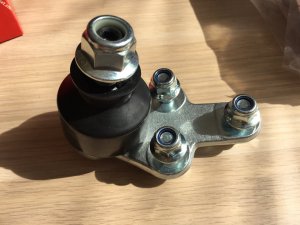 как заменить шаровую если она заклепана?