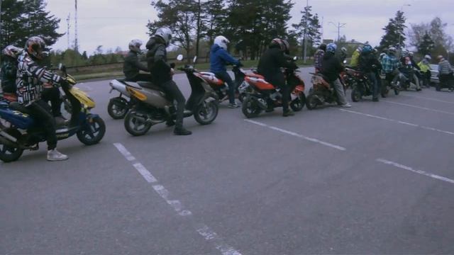 Rolleriklubi Hooaja Avamine 2012- Kogunemine. Tallinn. [HD] смотреть онлайн