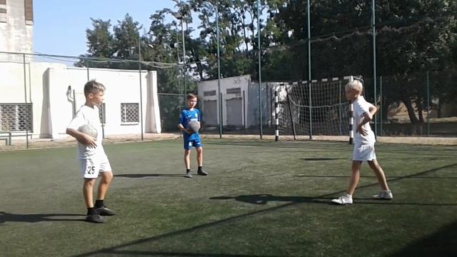 Дуплий сдает зачёт. Тема: "В тройках остановки и передачи". смотреть онлайн