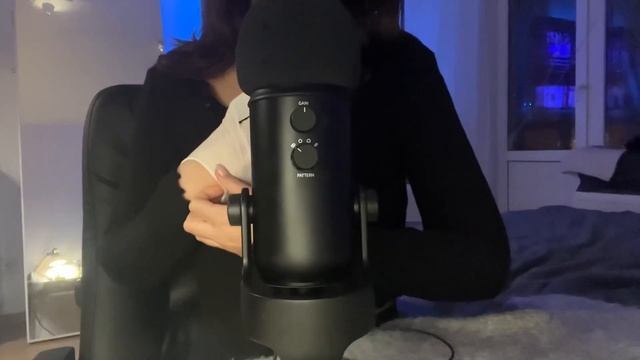 АСМР/ASMR Скретчинг по микрофону без шепота. Массаж мозга смотреть онлайн