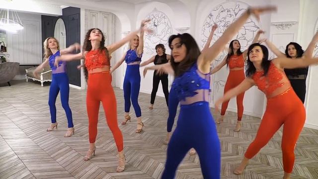 Bachata Lady Style смотреть онлайн