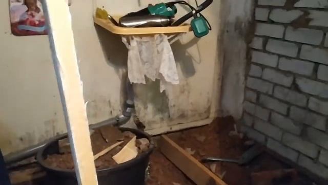 СМЕНА ПОЛА ПО ДЕРЕВЕНСКИ. СТРАШНО ДАЖЕ НАМ смотреть онлайн