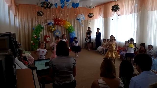 танец на выпускной в детском саду смотреть онлайн