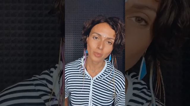 Как найти своё место в мире, чувствовать себя нужной и избавиться от страха денег смотреть онлайн