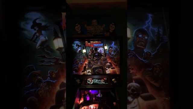 Rob Zombie Pinball Topper by Laseriffic Color change Demo смотреть онлайн