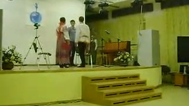 072.AVI 17.04.2012-ДДН Ижевск вечер русских и удм танцев до смотреть онлайн
