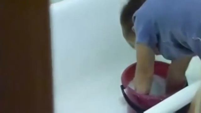 вот как надо стирать носки смотреть онлайн