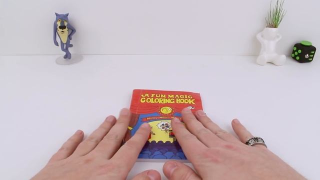 Книжка-раскраска с секретом / A Fun Magic Coloring Book смотреть онлайн