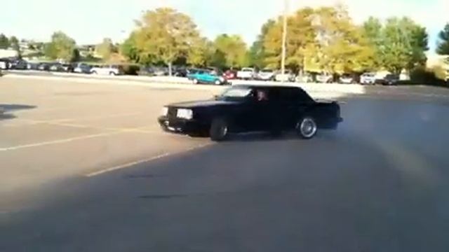 Volvo 1979 Bertone 262C limited slip burn out смотреть онлайн